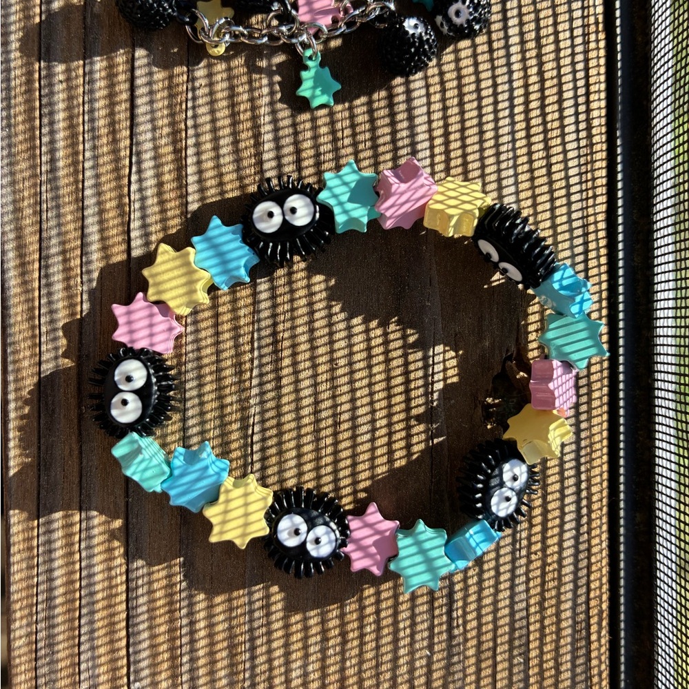 Studio Ghibli Spirited Away Star & Soot Sprite Charm Bracelet and Earrings Set - Picture 4 of 4